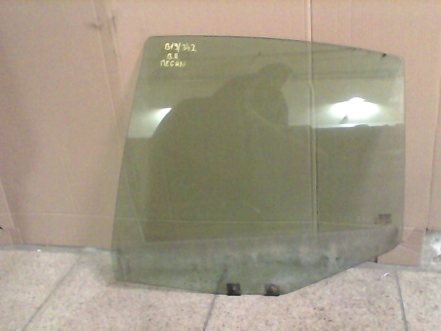 RENAULT MEGANE 99-02 Bal hátsó ajtóüveg bontott alkatrész