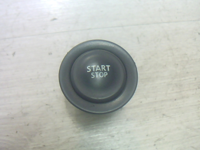 RENAULT MEGANE SCENIC 2006- Start stop indító gomb bontott alkatrész