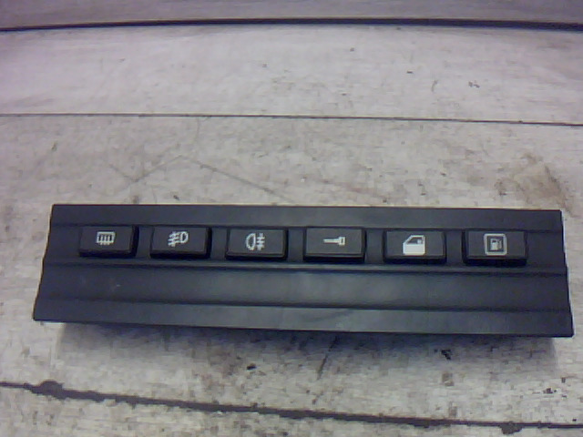FIAT Croma 1985.12.01-1990.12.31 Kombinált kapcsoló középen bontott alkatrész