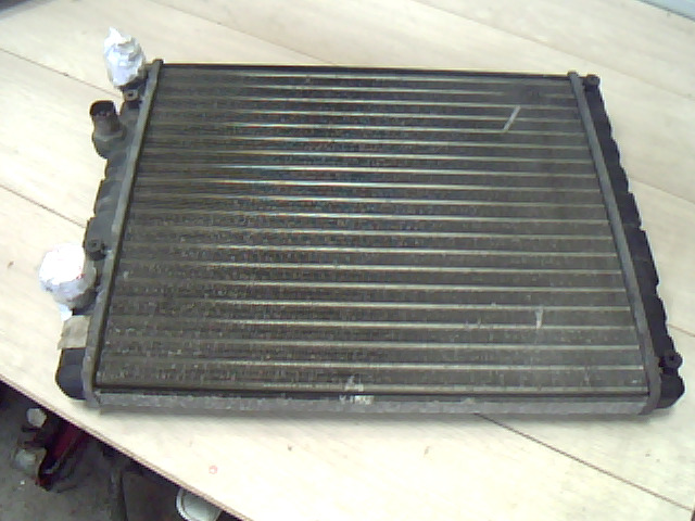 VW POLO III. 94-99 Vízhűtő. radiátor bontott alkatrész