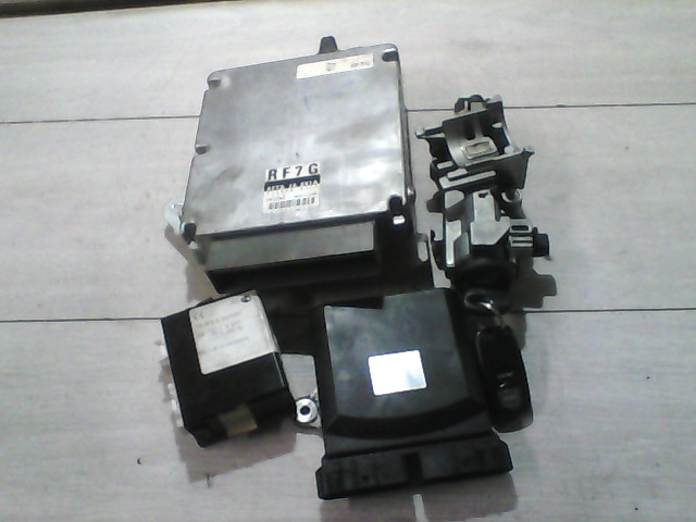 MAZDA 6 02-05 Motorvezérlő egység ecu pcm modul bontott alkatrész