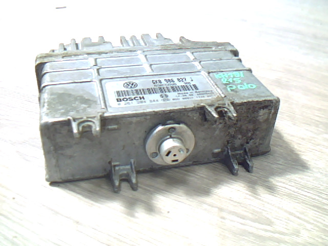 POLO CLASSIC -99 Bontott Motorvezérlő egység ECU PCM modul Alkatrész