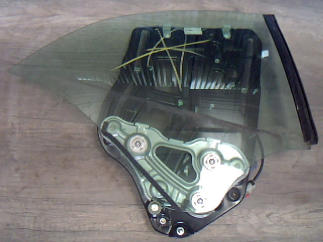INFINITI G37 Cabrio Jobb hátsó ablakemelő szerkezet elektromos bontott alkatrész