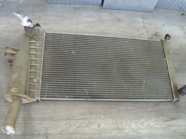 FIAT PUNTO II. Vízhűtő. radiátor bontott alkatrész