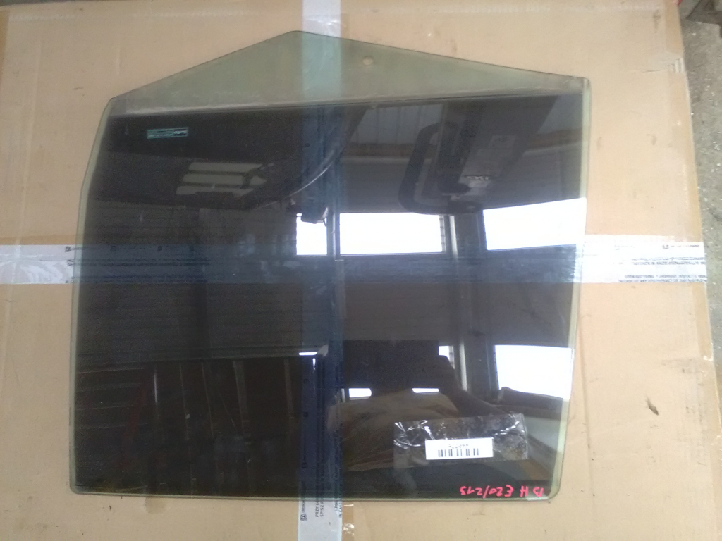 VW GOLF IV. Bal hátsó ajtóüveg bontott alkatrész