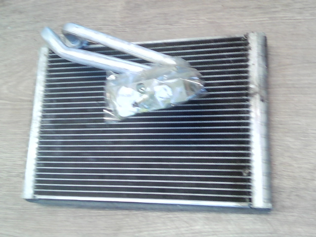 FIAT GRANDE PUNTO 05.10- Klímahűtő radiátor bontott alkatrész