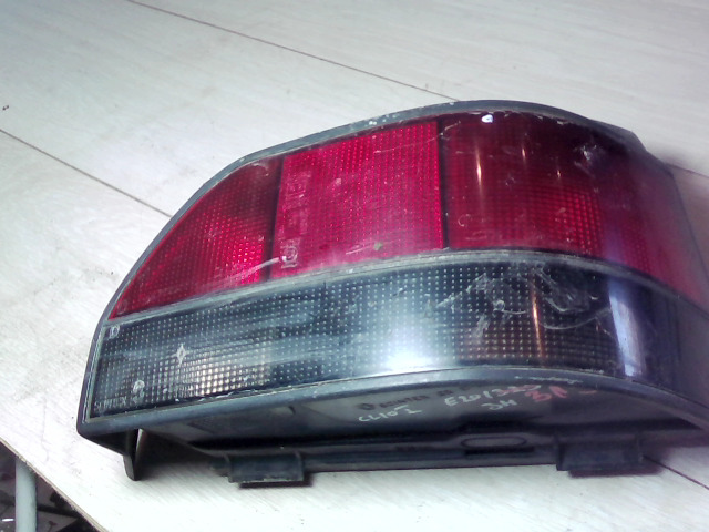 RENAULT CLIO 90-96 Jobb hátsó lámpa bontott alkatrész