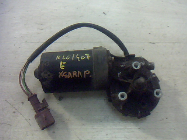 CITROEN XSARA PICASSO -04 Ablaktörlő motor első bontott alkatrész