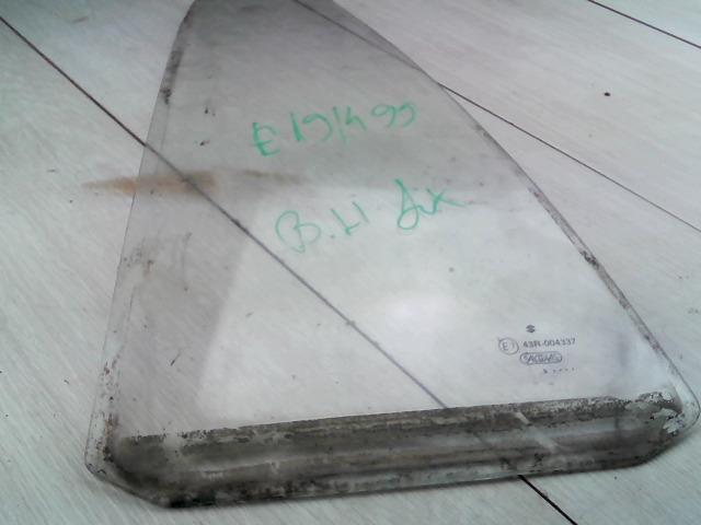SUZUKI SWIFT 96-05 Bal hátsó fixüveg ajtóban bontott alkatrész