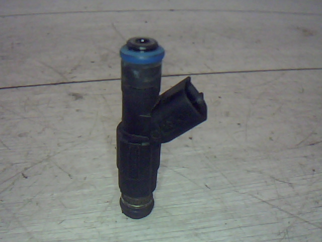 CHRYSLER VOYAGER 96-01 Injektor befecskendező hengerenkénti bontott alkatrész