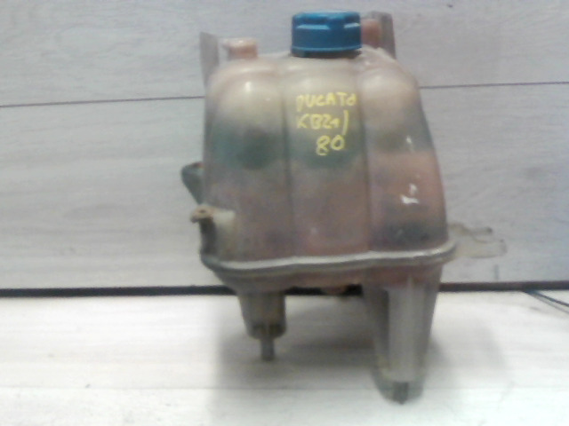 FIAT DUCATO 06- Kiegyenlítő tartály bontott alkatrész