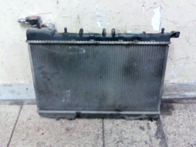 NISSAN ALMERA 96-98 Vízhűtő radiátor bontott alkatrész
