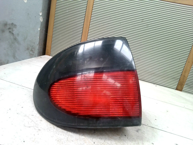 RENAULT MEGANE 95-99 Bal hátsó lámpa bontott alkatrész