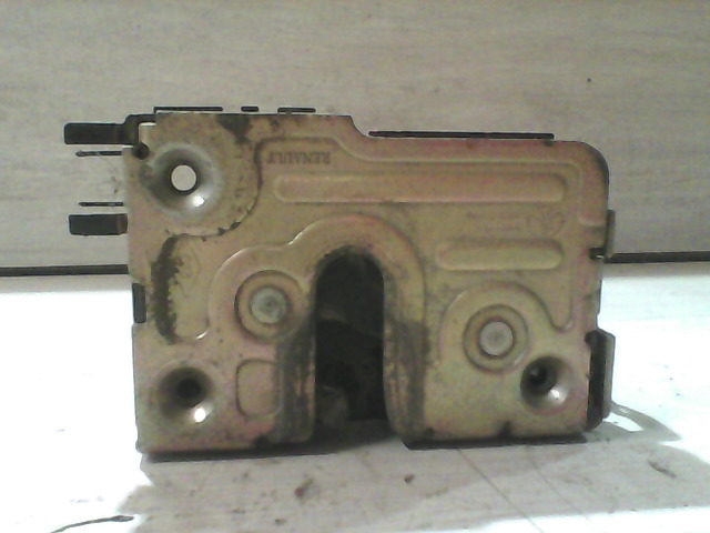 RENAULT R19 92- Bal első ajtó zárszerkezet mechanikus bontott alkatrész