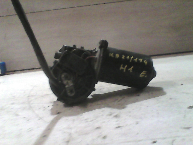 HYUNDAI H1 Ablaktörlő motor első bontott alkatrész