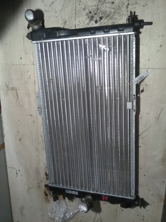 DAEWOO NEXIA Vízhűtő. radiátor bontott alkatrész