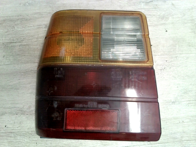 FIAT UNO 83-89 Bal hátsó lámpa bontott alkatrész
