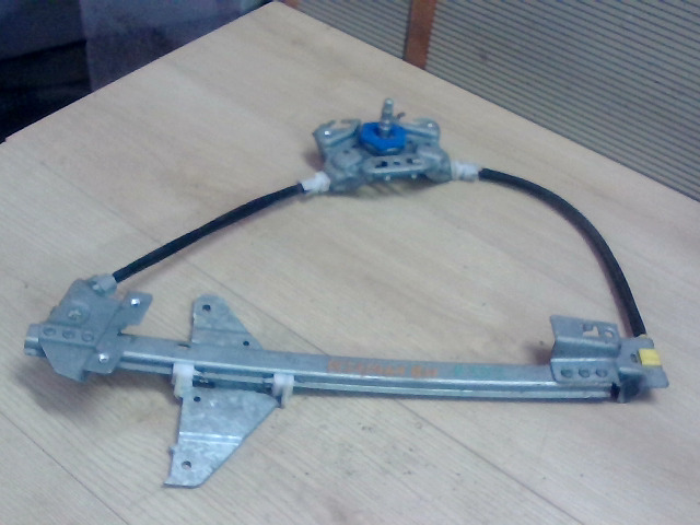 PEUGEOT 307 01-05 Bal hátsó ablakemelő szerkezet mechanikus bontott alkatrész