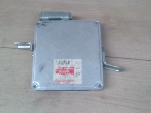 TOYOTA CARINA E 92.04-97.07 Motorvezérlő egység ecu pcm modul bontott alkatrész