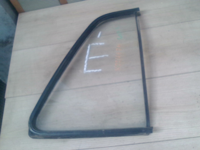 VW GOLF II. Jobb hátsó fixüveg ajtóban bontott alkatrész