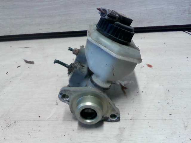 OPEL CORSA B 93-00 Főfékhenger bontott alkatrész