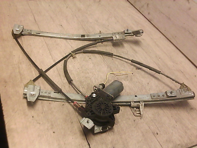 CITROEN XSARA 97.11-00.10 Jobb első ablakemelő szerkezet elektromos bontott alkatrész