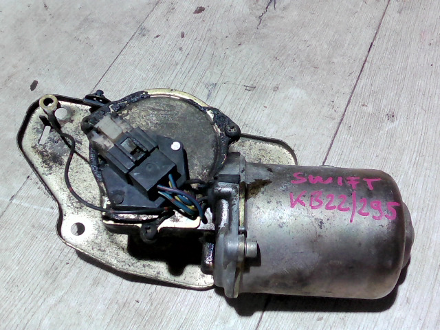 SUZUKI SWIFT 89-96 Ablaktörlő motor első bontott alkatrész