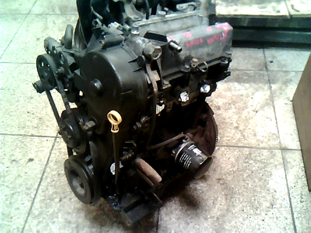 DAIHATSU Sirion Motor. benzin fűzött blokk hengerfejjel bontott alkatrész