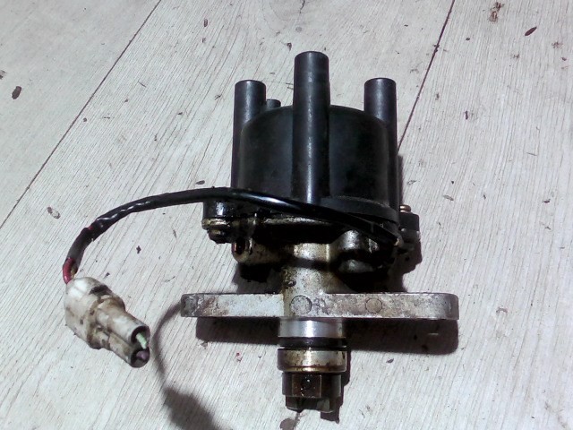 SUZUKI SWIFT 89-96 Gyújtáselosztó bontott alkatrész