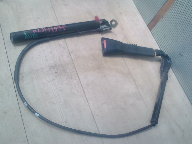 OPEL ASTRA F 91-94 Biztonsági öv csat jobb első bontott alkatrész