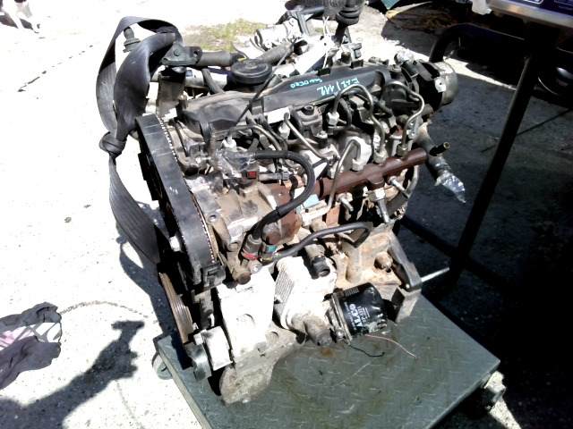 DACIA SANDERO Motor, diesel fűzött blokk hengerfejjel bontott alkatrész