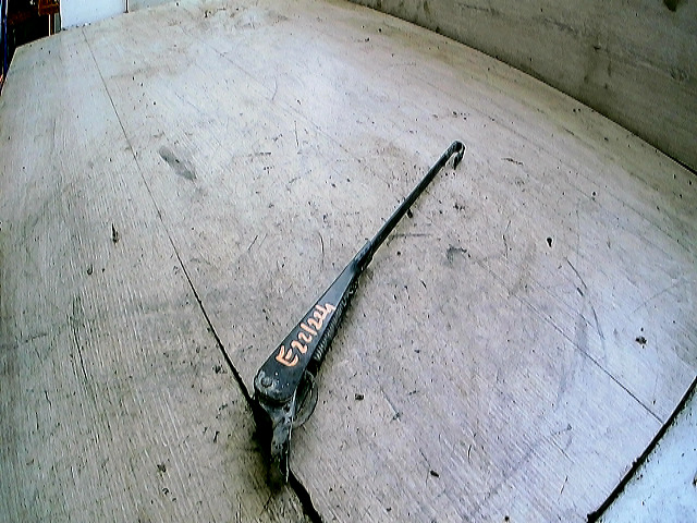 OPEL ASTRA F 91-94 Ablaktörlő kar hátsó bontott alkatrész