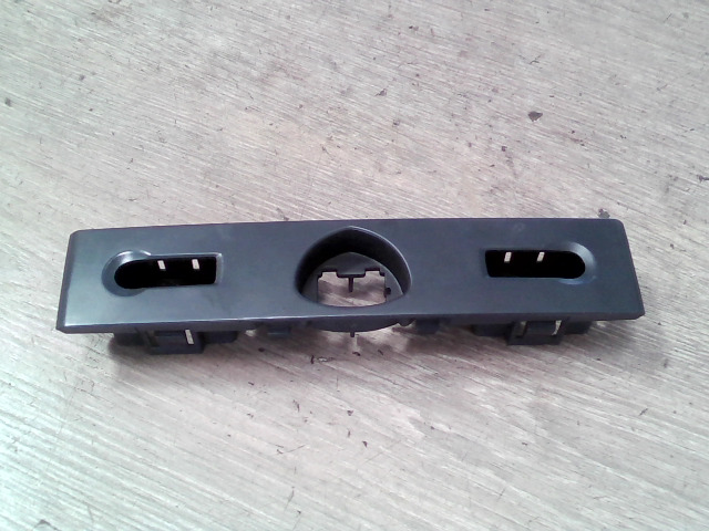 RENAULT CLIO 01-06 Kombinált kapcsoló középen bontott alkatrész