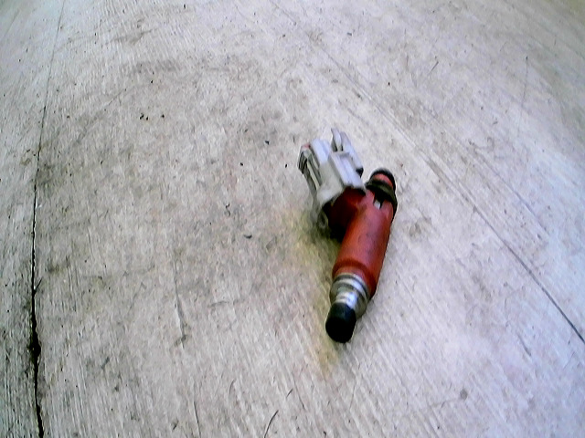 SUZUKI SWIFT 96-05 Injektor befecskendező hengerenkénti bontott alkatrész