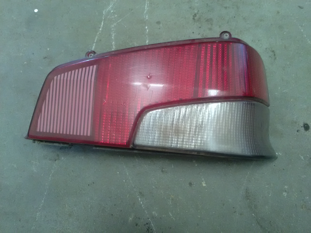 PEUGEOT 106 91-96 Jobb hátsó lámpa bontott alkatrész