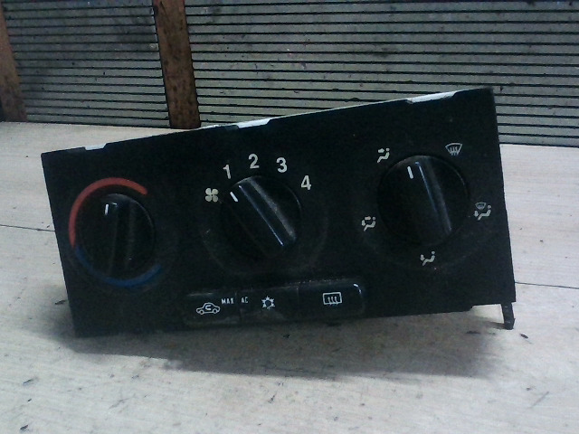 OPEL ASTRA G 97-04 Fűtés vezérlő panel bontott alkatrész