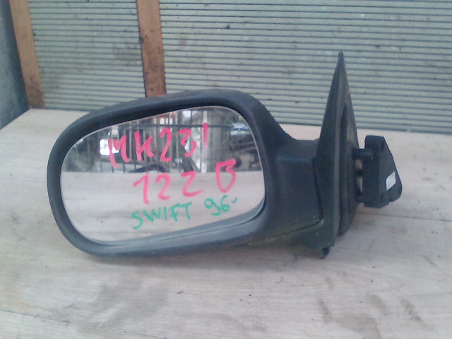 SUZUKI SWIFT 96-05 Bal visszapillantó tükör  bontott alkatrész