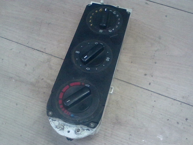 MERCEDES ATEGO 817 L Fűtés vezérlő panel bontott alkatrész
