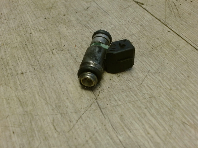FIAT PUNTO II. Injektor befecskendező hengerenkénti bontott alkatrész