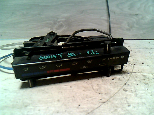 SUZUKI SWIFT 96-05 Fűtés vezérlő panel bontott alkatrész