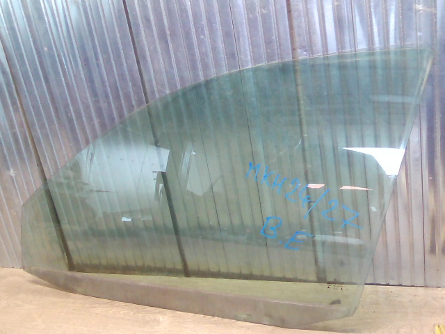 VW GOLF IV. Bal első ajtóüveg bontott alkatrész