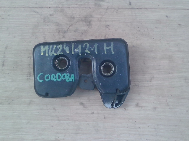 SEAT CORDOBA 99-02 Csomagtér ajtó zárszerkezet bontott alkatrész