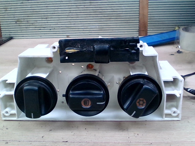 SUZUKI WagonR+ Fűtés vezérlő panel bontott alkatrész