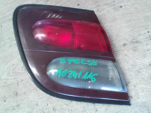 NISSAN ALMERA 98-00 Bal felső hátsó lámpa bontott alkatrész