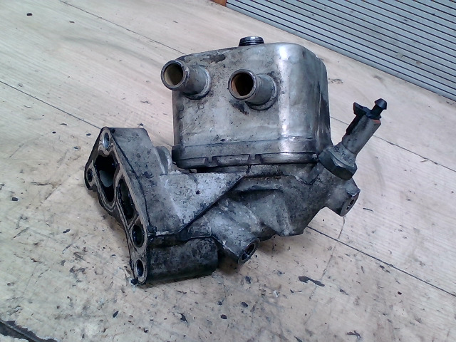 AUDI A4 98-01 Olajhűtő bontott alkatrész