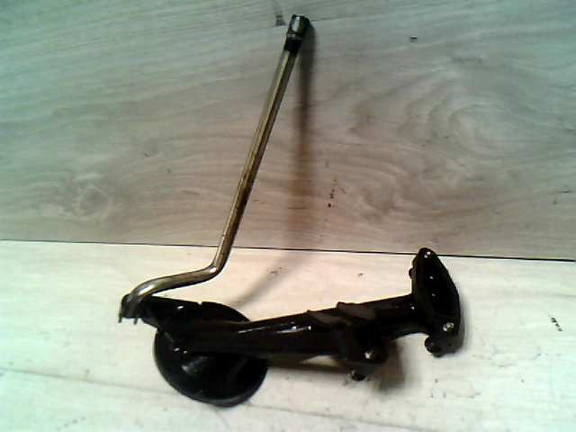 FORD FIESTA 05-08 VAN Olajszivattyú szűrőkosár bontott alkatrész