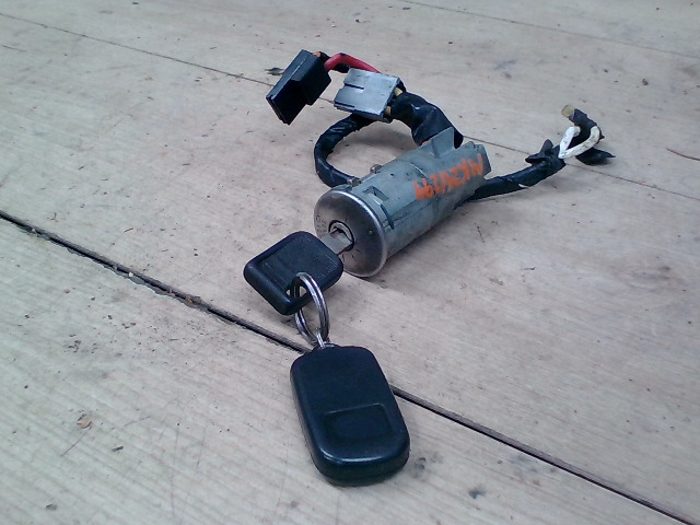 RENAULT R19 92- Gyújtáskapcsoló bontott alkatrész