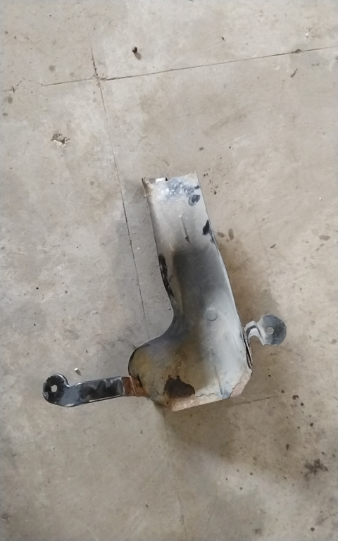 RENAULT MASTER 2010.04-2019.08 üzemanyag betöltő cső burkolat bontott alkatrész