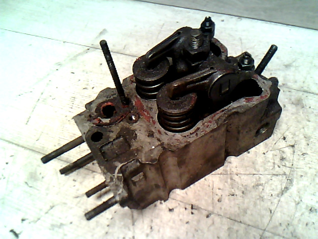 ALFA ROMEO 75 1985-1992 Hengerfej, diesel bontott alkatrész