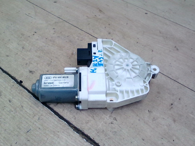 AUDI A6 2004.05 - 2008.09 Jobb első ablakemelő motor bontott alkatrész